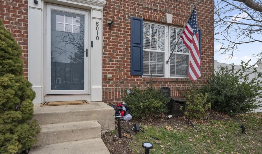 5010 FINSBURY Rd, Baltimore, MD 21237 - 3 Beds, 3 Bath