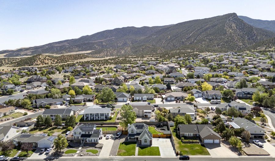 2158 N Hawthorne Ln, Cedar City, UT 84721 - 0 Beds, 4 Bath