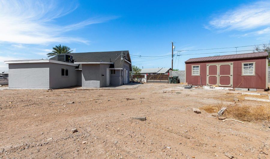 122 E ASH Ave, Casa Grande, AZ 85122 - 3 Beds, 2 Bath