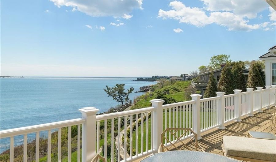 737 Boston Neck Rd, Narragansett, RI 02882 - 4 Beds, 5 Bath