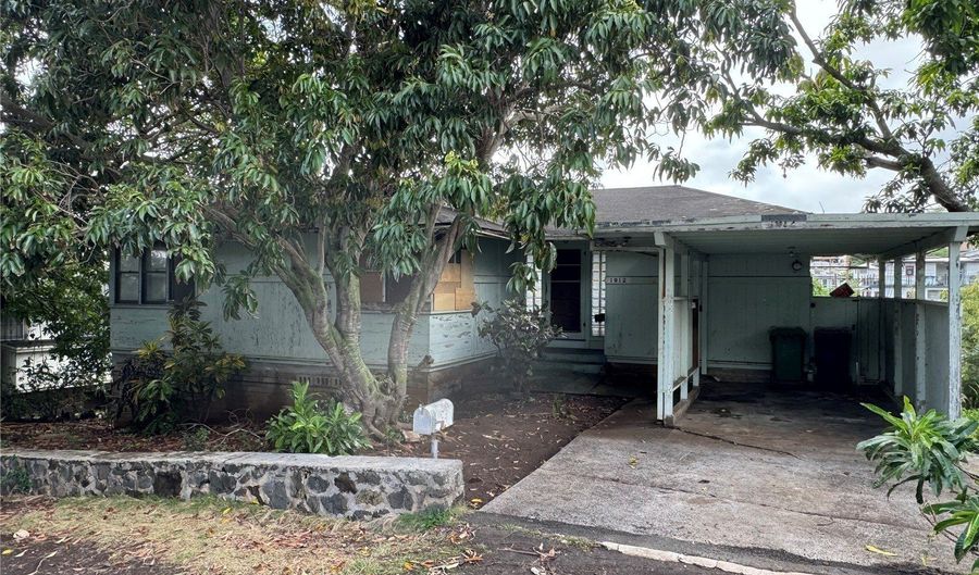 1912 Aupuni St, Honolulu, HI 96817 - 3 Beds, 2 Bath