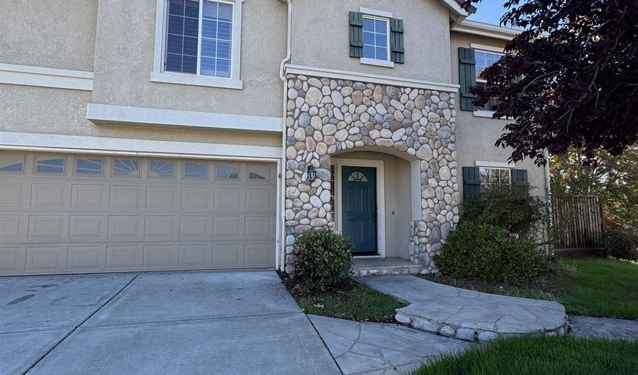 4558 Mirror Ct, Antioch, CA 94531 - 4 Beds, 2 Bath