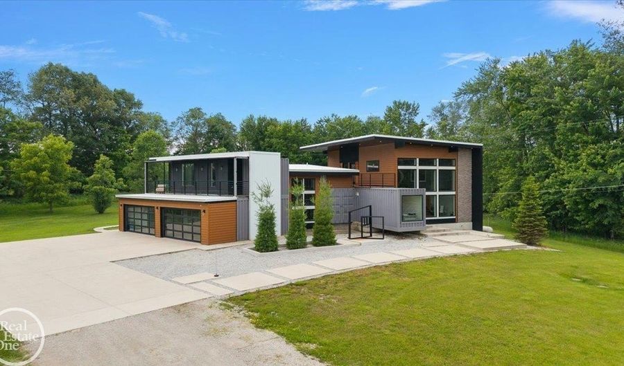 850 Frick Rd, Addison Twp., MI 48367 - 4 Beds, 5 Bath