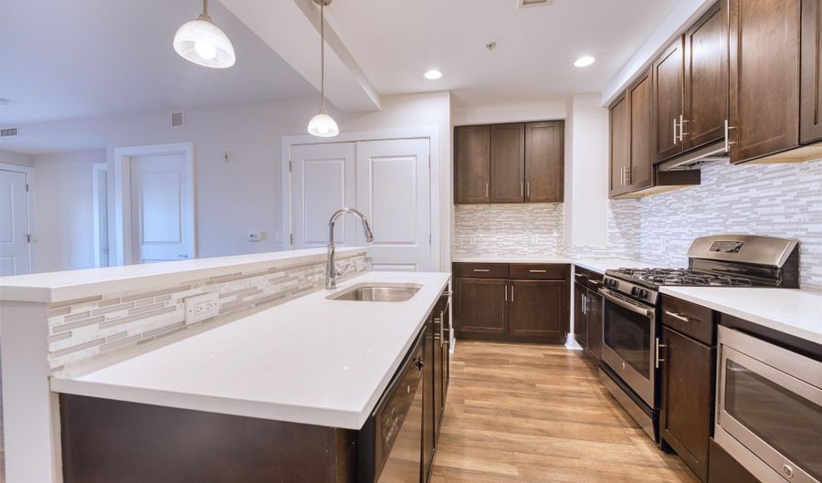 1040 JOHN F KENNEDY Blvd 504, Bayonne, NJ 07002 - 1 Beds, 1 Bath