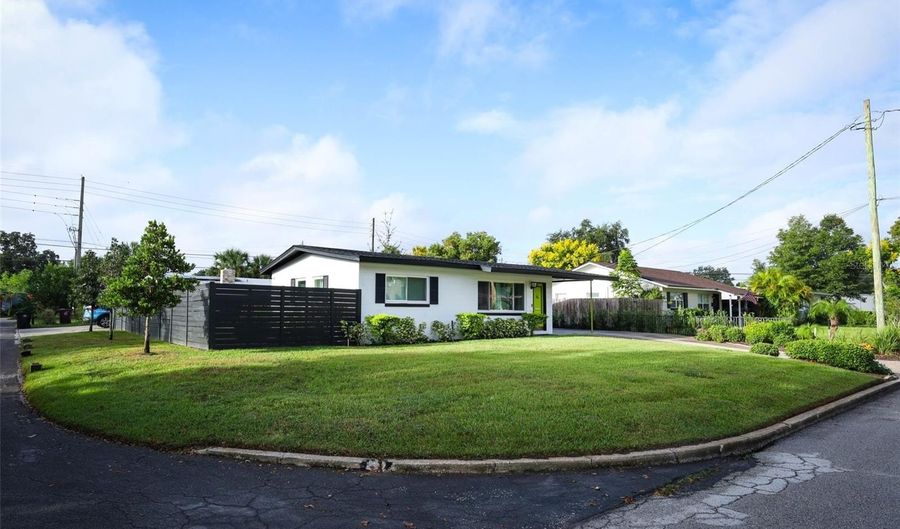 1400 SHADY LANE Dr, Orlando, FL 32804 - 2 Beds, 1 Bath