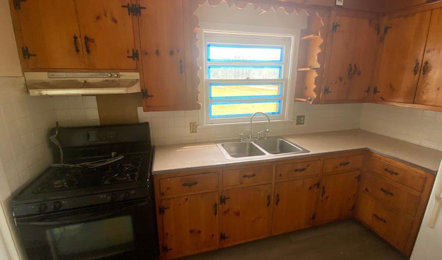 10997 TRUSSUM POND Rd, Laurel, DE 19956 - 3 Beds, 1 Bath