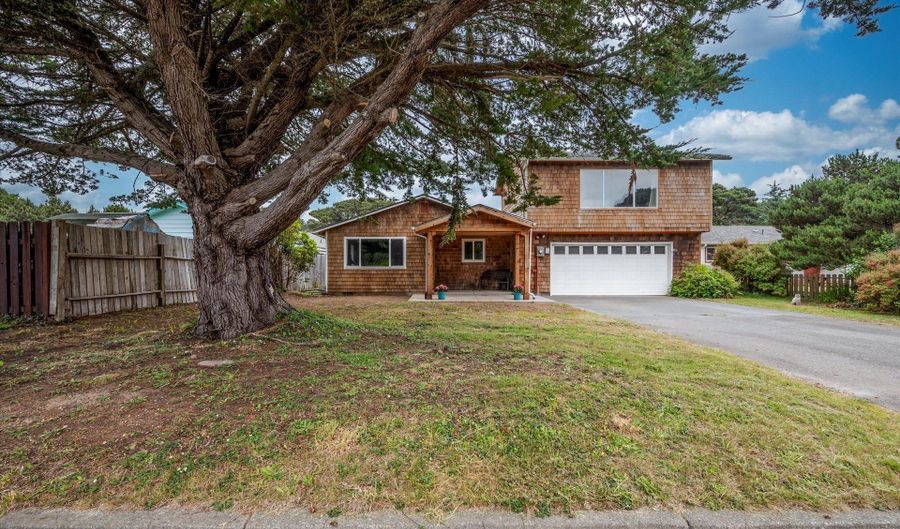 1145 NEWPORT Ave, Bandon, OR 97411 - 5 Beds, 3 Bath