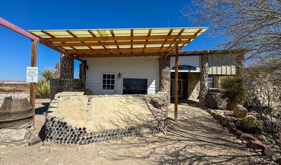400 N Smiling Dog Trl, Terlingua, TX 79830 - 2 Beds, 2 Bath