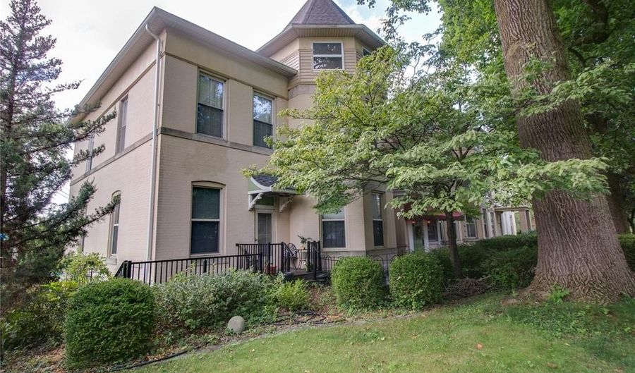 417 Prospect St A, Alton, IL 62002 - 3 Beds, 2 Bath