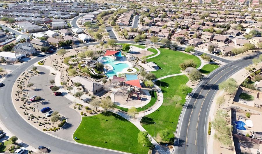 250 S SAINT AUGUSTINE Ln, Casa Grande, AZ 85194 - 5 Beds, 3 Bath