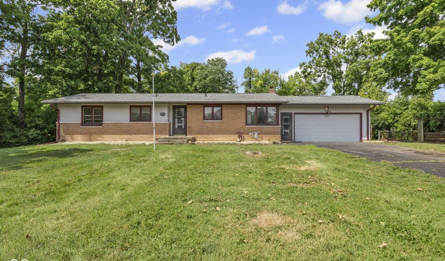 5832 Norcroft Dr, Indianapolis, IN 46221 - 3 Beds, 2 Bath