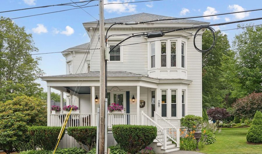 709 High St, Bath, ME 04530 - 4 Beds, 4 Bath