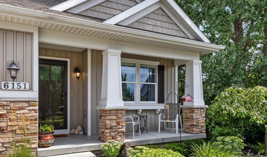 6151 Charleston Ln, Allendale, MI 49401 - 2 Beds, 3 Bath
