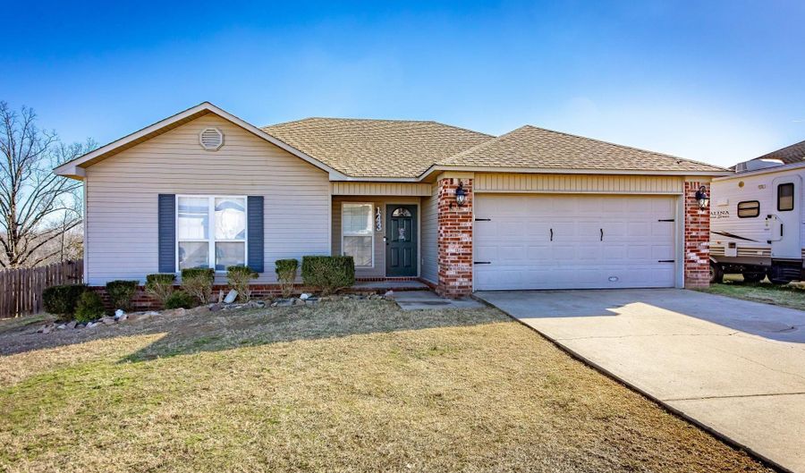 143 Weathering Dr, Austin, AR 72007 - 3 Beds, 2 Bath