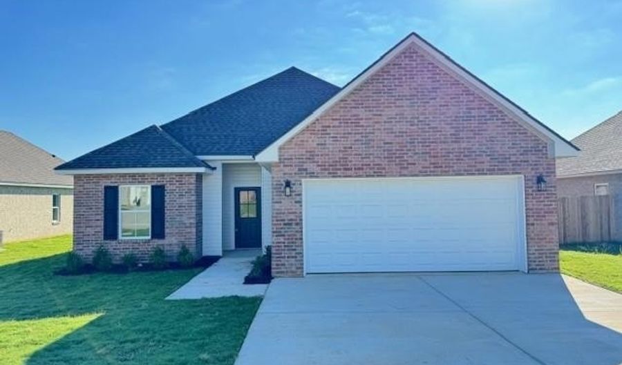 4821 Bogey Ln, Blanchard, LA 71107 - 4 Beds, 2 Bath