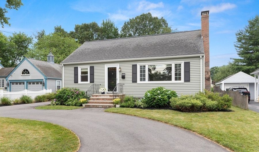 58 Lakeshore Ave, Beverly, MA 01915 - 3 Beds, 3 Bath