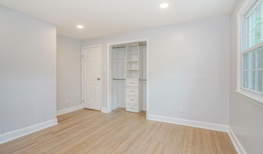 39 RED OAK Trl, Medford, NJ 08055 - 4 Beds, 3 Bath
