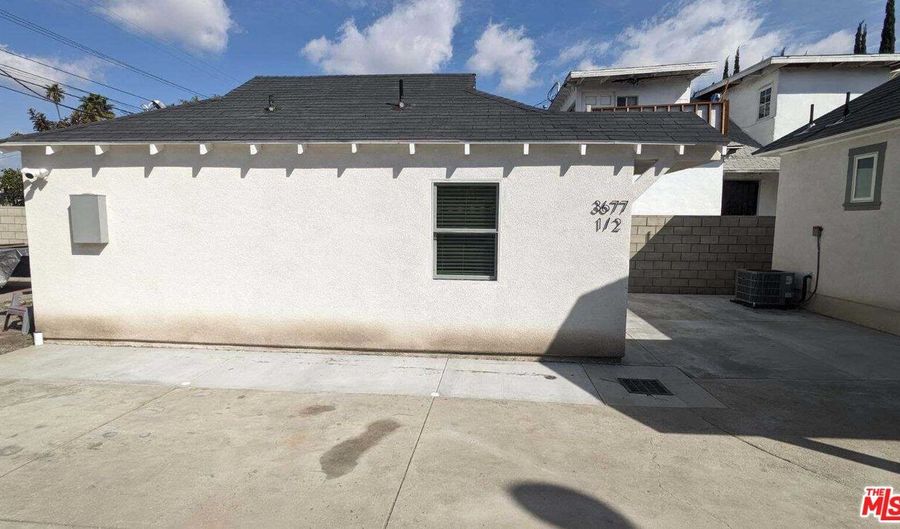 3677 3rd Ave, Los Angeles, CA 90018 - 1 Beds, 1 Bath