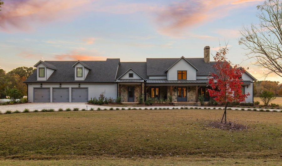 415 Rose Hill Rd, Bentonia, MS 39040 - 4 Beds, 5 Bath