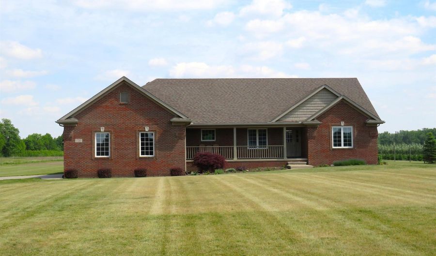 17201 Armada Center Rd, Armada, MI 48005 - 3 Beds, 3 Bath