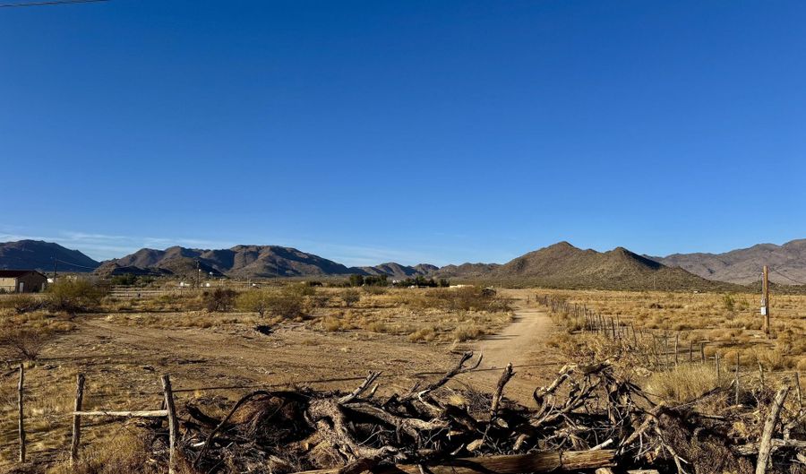 22110 W Sunrise Rd, Congress, AZ 85332 - 0 Beds, 0 Bath