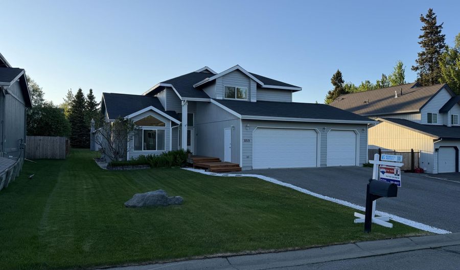 5713 Flagstone Cir, Anchorage, AK 99502 - 4 Beds, 3 Bath