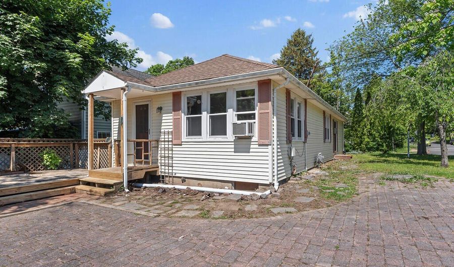 14 East Ave, Atlantic Highlands, NJ 07716 - 2 Beds, 1 Bath