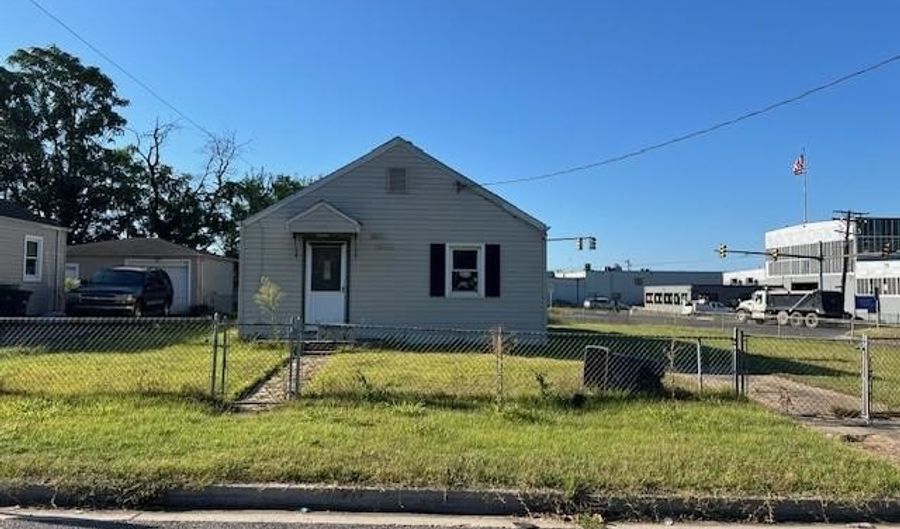 4901 MONROE St, Bladensburg, MD 20710 - 2 Beds, 1 Bath