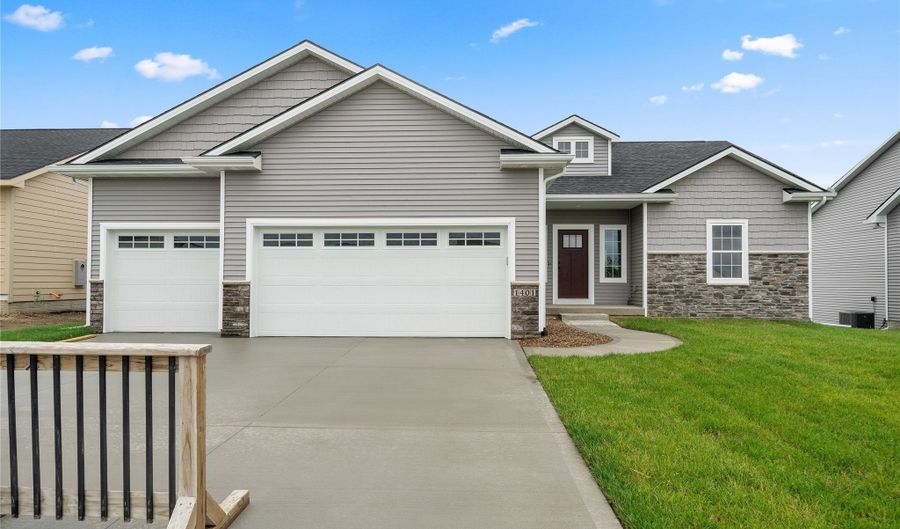 814 E Bridge Rd, Polk City, IA 50226 - 4 Beds, 4 Bath
