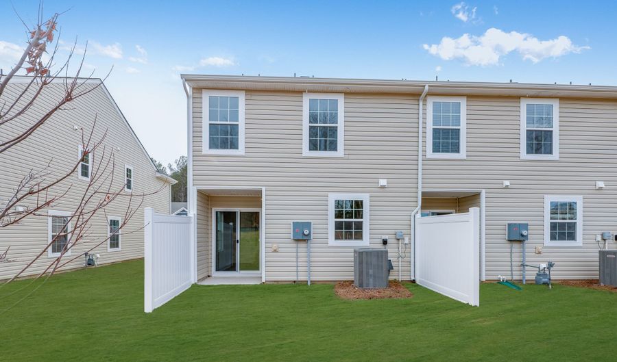 22 D Regent St, Camden, SC 29020 - 3 Beds, 3 Bath