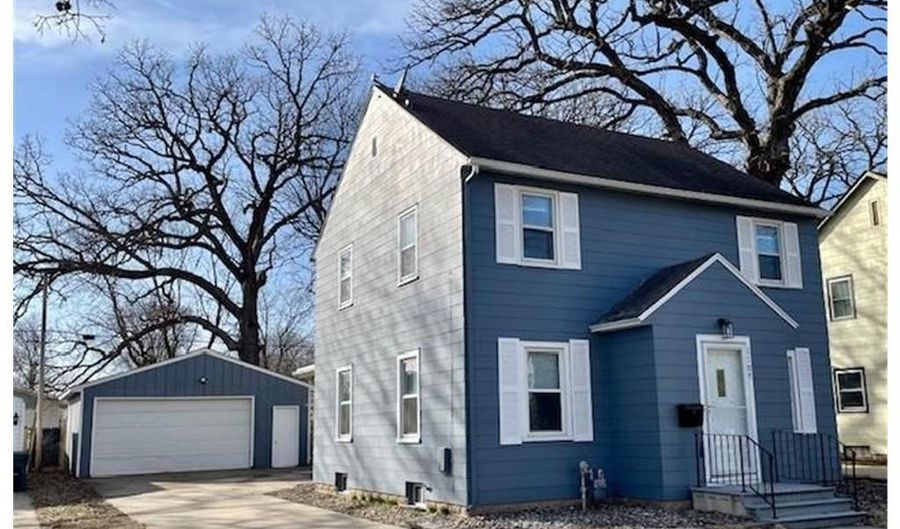 1107 10th St NW, Austin, MN 55912 - 5 Beds, 3 Bath