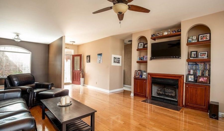 107 Autumn Hill Ct, Archdale, NC 27263 - 3 Beds, 3 Bath