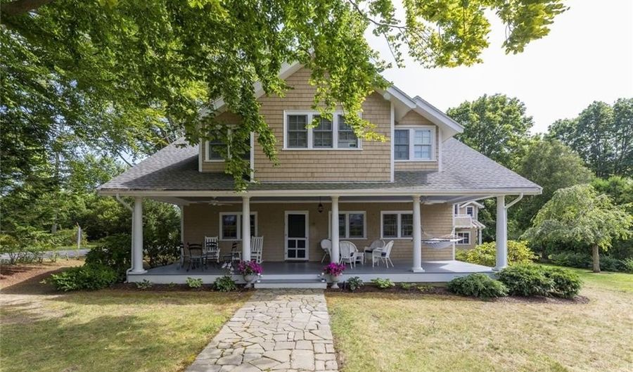 135 Longfellow Rd, Jamestown, RI 02835 - 4 Beds, 3 Bath