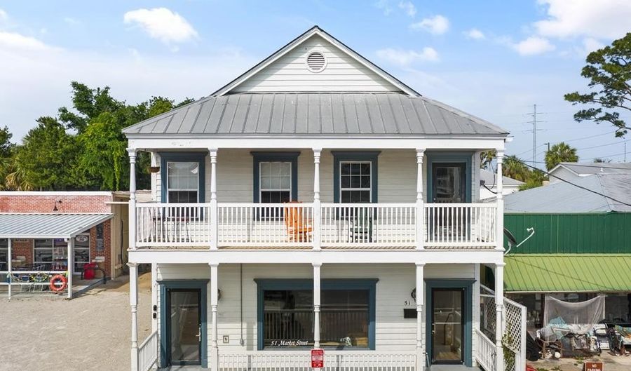 51 Market St, Apalachicola, FL 32320 - 2 Beds, 2 Bath