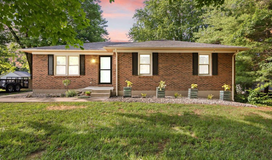 517 Greer Ln, Bardstown, KY 40004 - 4 Beds, 3 Bath