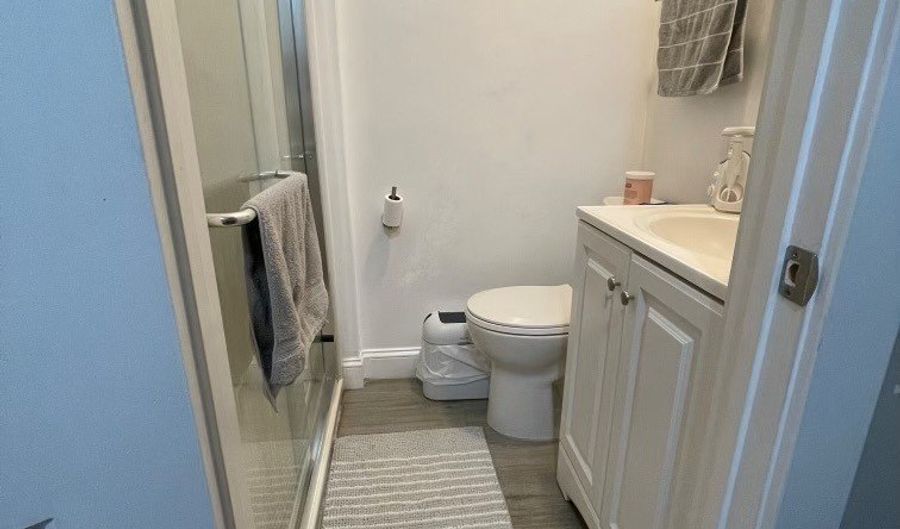 40 Scofield Ave, Bridgeport, CT 06605 - 2 Beds, 1 Bath