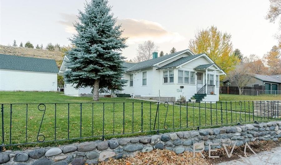 1344 Alger Ave, Cody, WY 82414 - 3 Beds, 2 Bath