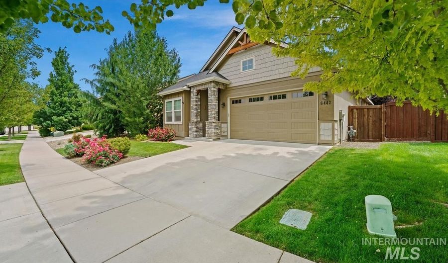 6442 S Palesa Way, Boise, ID 83709 - 3 Beds, 2 Bath