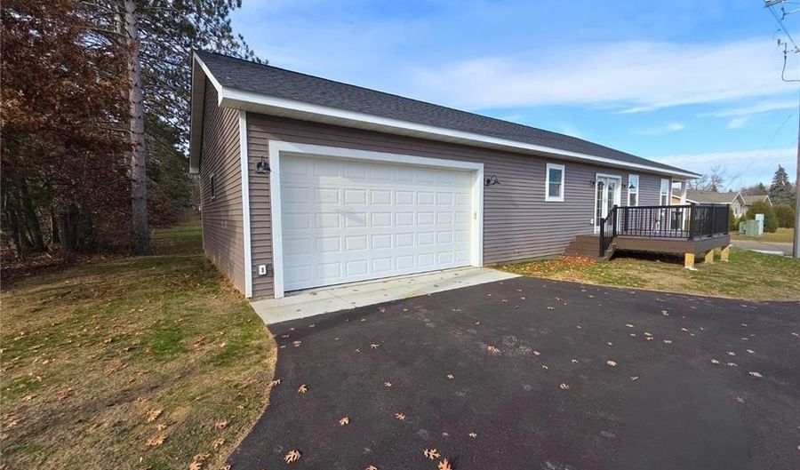 205 W Center St, Amery, WI 54001 - 3 Beds, 2 Bath