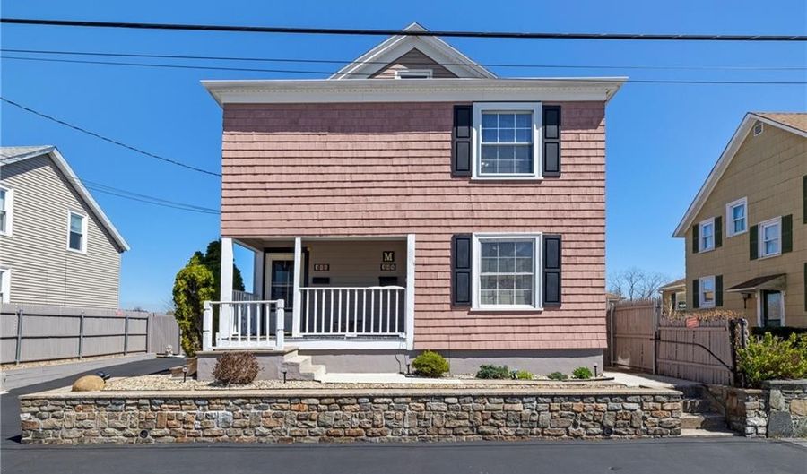 176 Wilmarth Ave, East Providence, RI 02914 - 2 Beds, 1 Bath