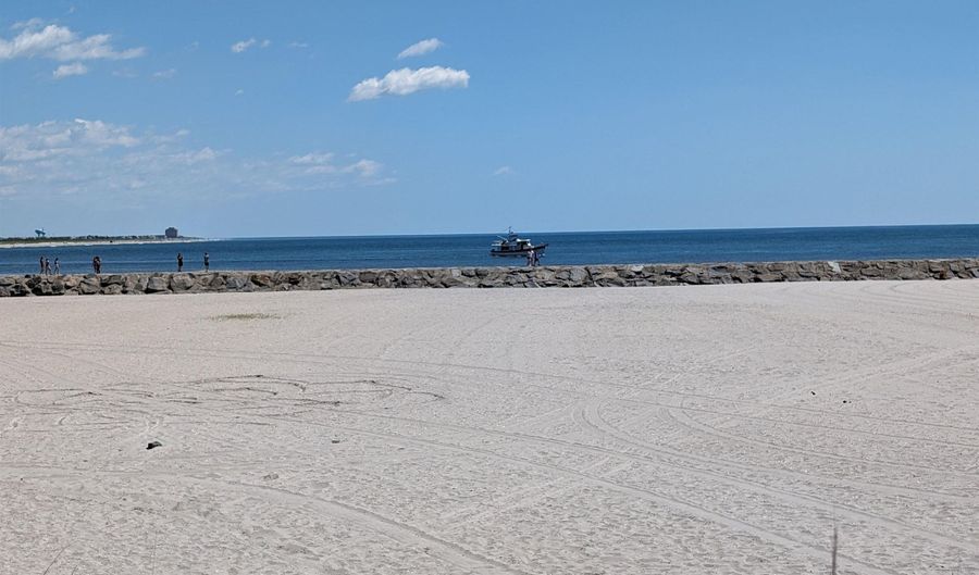 207 Oriental 2, Atlantic City, NJ 08401 - 2 Beds, 1 Bath