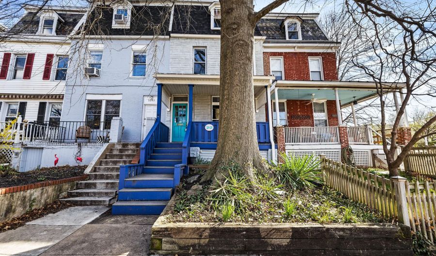 3241 CHESTNUT Ave, Baltimore, MD 21211 - 4 Beds, 3 Bath