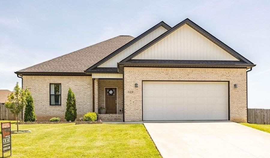 120 Race St, Batesville, AR 72501 - 3 Beds, 2 Bath