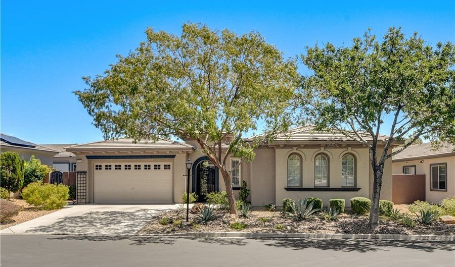 3374 Garden Shower Pl, Las Vegas, NV 89135 - 4 Beds, 4 Bath