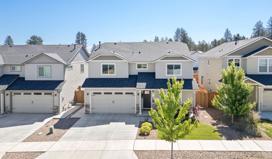 61364 SE Matthew St, Bend, OR 97702 - 5 Beds, 3 Bath