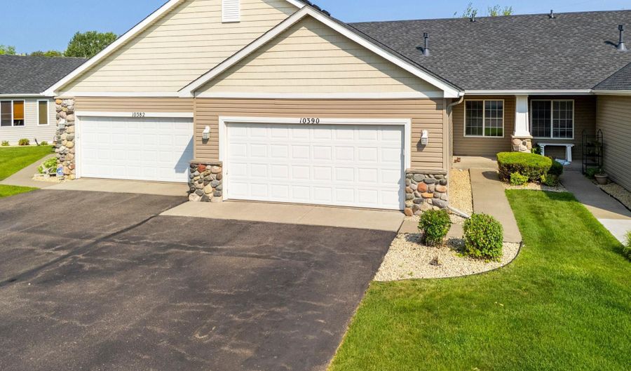 10390 64th St NE, Albertville, MN 55301 - 3 Beds, 2 Bath