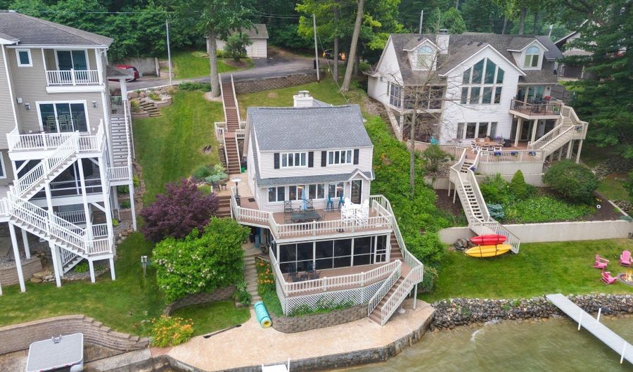 155 Lane 240 Lake James, Angola, IN 46703 - 4 Beds, 3 Bath