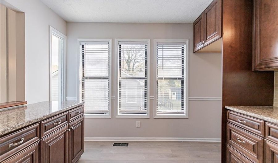 4809 Burlington Ct NW, Acworth, GA 30102 - 4 Beds, 3 Bath