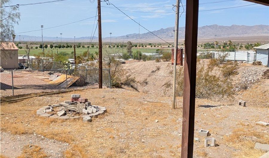 2197 Lakeside Dr, Bullhead City, AZ 86442 - 3 Beds, 2 Bath