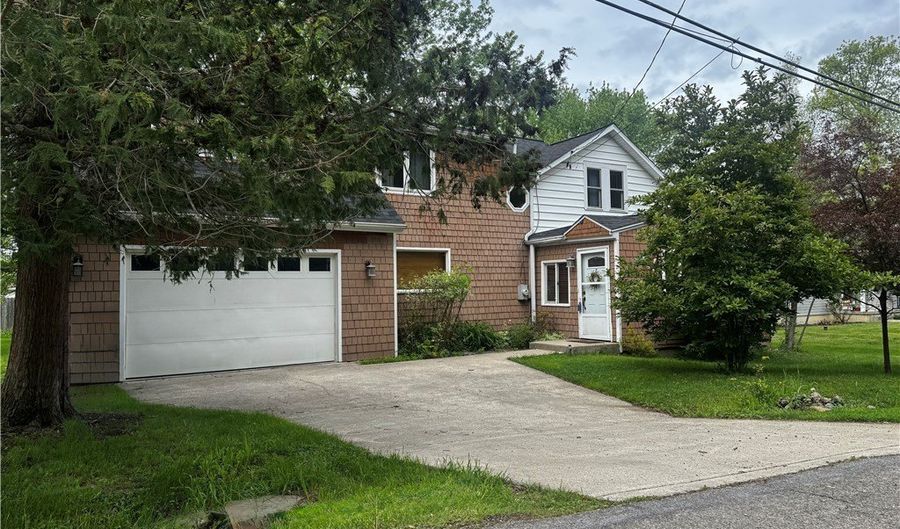 170 Rosewood Ave, Angola, NY 14006 - 4 Beds, 2 Bath